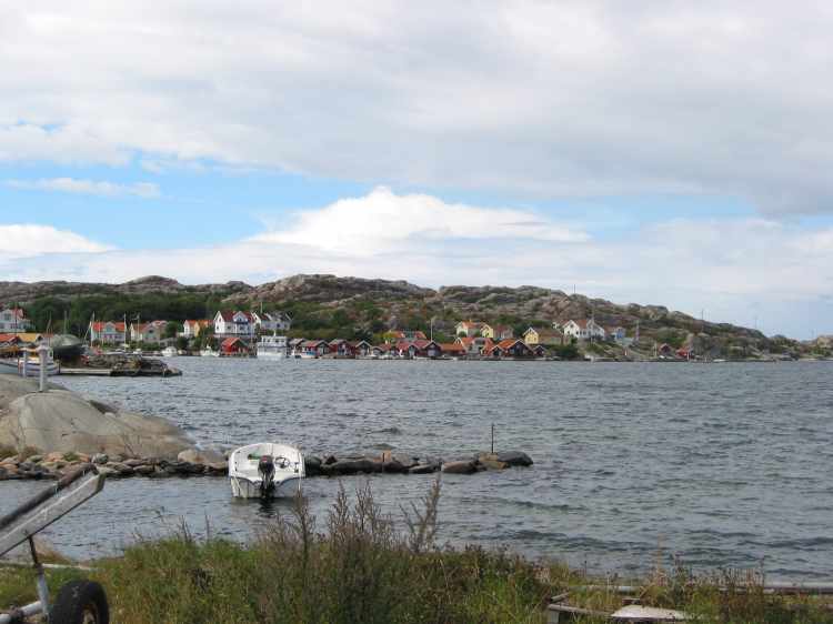 108-0884_img-g.jpg (37923 bytes)